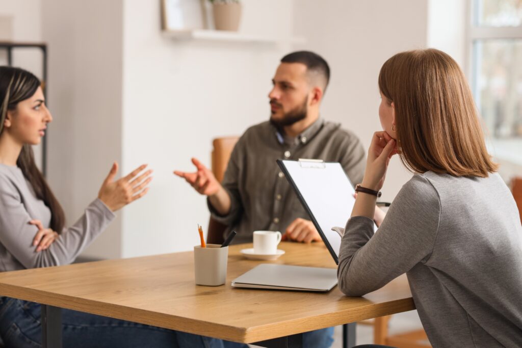 5 errores comunes que destruyen el clima laboral | Resetnow